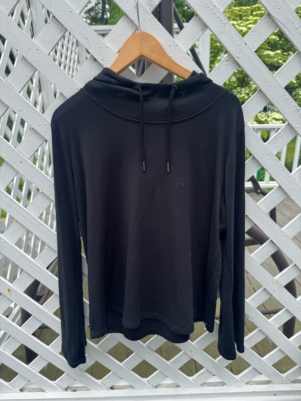 Gaiam Black Long-Sleeve Hoodie Sweater